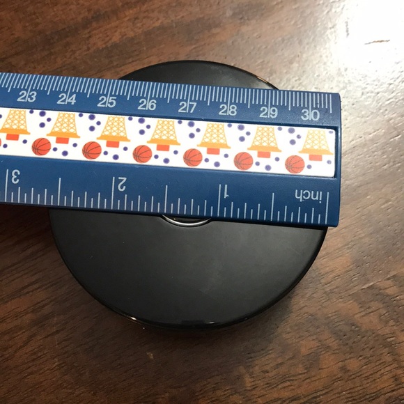 EUC Chanel foundation case with mirror for refill - Picture 5 of 5